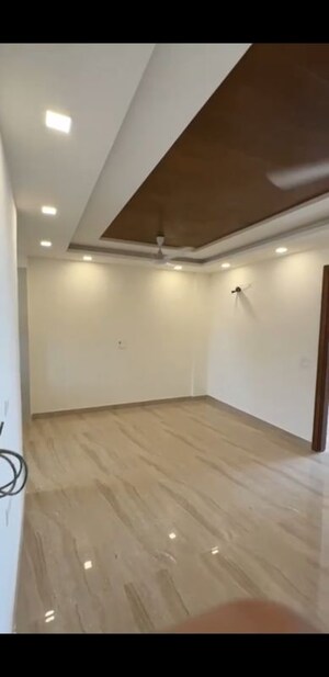 Living Room in 3 BHK Builder Floor at BPTP District Phase 2, Sector 84 – for Rent
