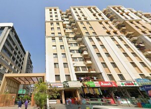  Apartment For Sale in Goverdhan Township
