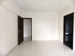 Room in 3 BHK Apartment at Jyoti Sukriti, Goregaon East – for Sale