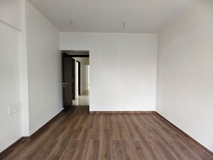 Room in 3 BHK Apartment at Jyoti Sukriti, Goregaon East – for Sale