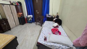 Bedroom in  Pg at Vineet Khand 6 – for Rent