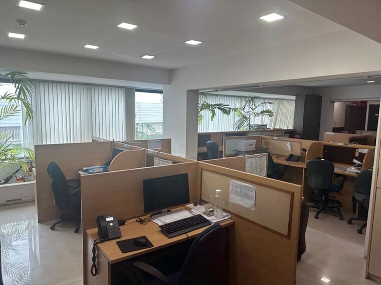 Team Area, harbhaajan-complex Commercial Office Space 2705 Sq.Ft. In Santacruz East Mumbai 10714354