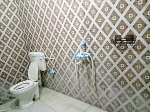 Attached Bathroom in 2 BHK Apartment at Arjun Nagar – for Rent