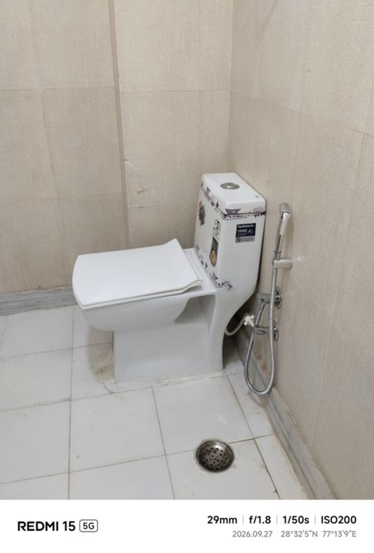 Bathroom, panchsheel vihar 2 Bedroom 850 Sq.Ft. Apartment In Panchsheel Vihar Delhi 10714373