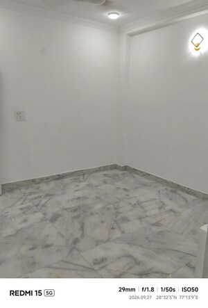 Room in 2 BHK Apartment at Panchsheel Vihar – for Rent