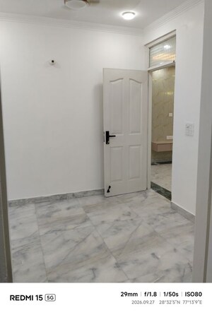 Room in 2 BHK Apartment at Panchsheel Vihar – for Rent