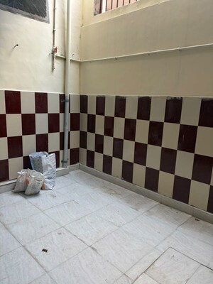 Balcony in 2.5 BHK Builder Floor at Sector 40 – for Rent