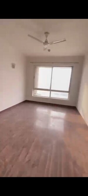 Room in 3 BHK Apartment at Jaypee Kalypso Court, Sector 128 – for Rent