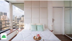 Bathroom in 6 BHK Apartment at Oberoi Springs, Andheri West – for Sale