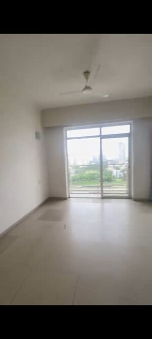 Room in 3 BHK Apartment at Jaypee Pavilion Heights III, Sector 128 – for Rent