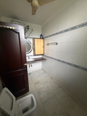 Bathroom in 3 BHK Builder Floor at Sector 14 – for Rent
