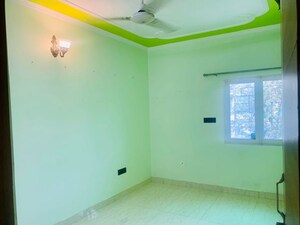 Room in 3 BHK Apartment at Nextra The Address, Mayur Vihar 1 – for Rent