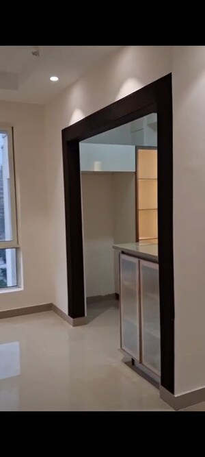Room in 3 BHK Apartment at Jaypee Kensington Park Apartments, Sector 133 – for Rent