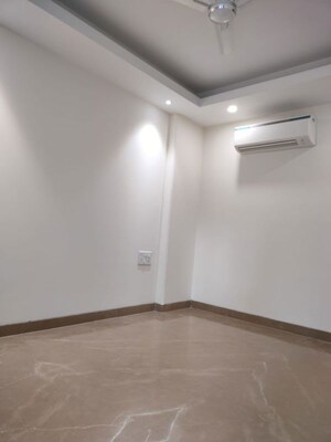 Room in 2 BHK Apartment at Khirki Extension – for Rent
