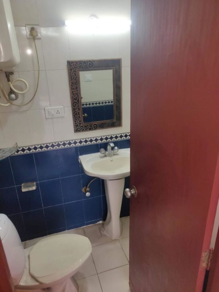 Bathroom, richmond town 3 Bedroom 2100 Sq.Ft. Apartment In Richmond Town Bangalore 10714436