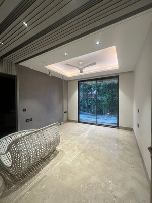 Bedroom in 3 BHK Builder Floor at Sector 56 – for Rent