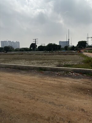  Plot For Sale in Noida Central