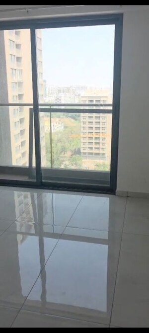 Room in 3 BHK Apartment at Mantra Mirari, Koregaon Park – for Sale
