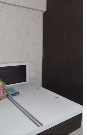 Furnished Amenities in 2 BHK Apartment at Windsor Paradise 2, Raj Nagar Extension – for Rent