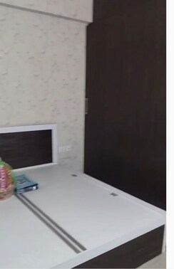 2 BHK +Apartment For Rent in Windsor Paradise 2