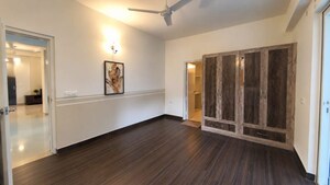 Room in 3 BHK Apartment at Mahagun Mywoods, Sector 16c Greater Noida – for Sale