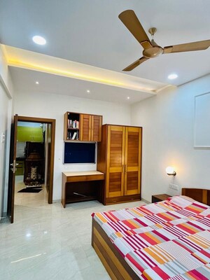 Bedroom in 2 BHK Apartment at Aarna Apartment, Senapati Bapat Road – for Rent