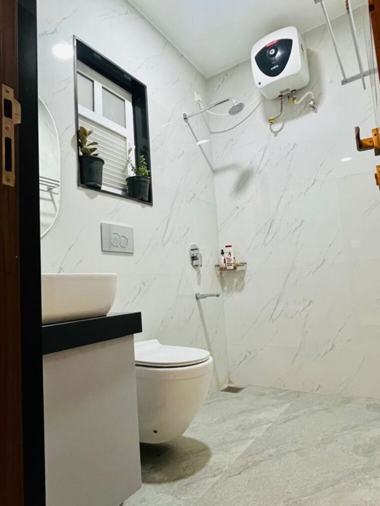 Bathroom, aarna-apartment 2 Bedroom 1200 Sq.Ft. Apartment In Senapati Bapat Road Pune 10714485