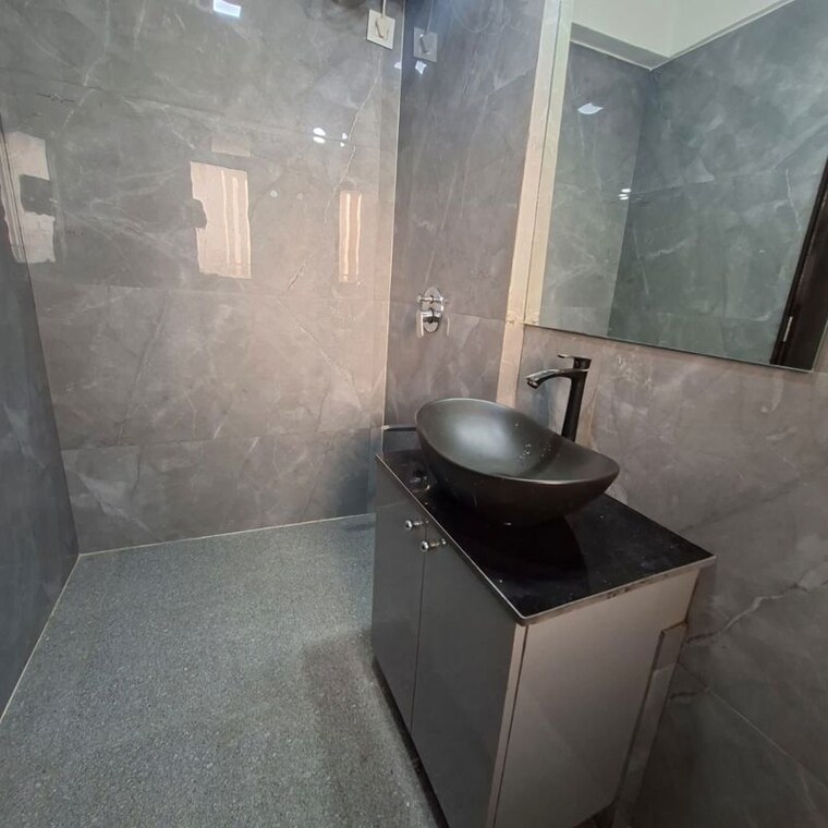 Bathroom, lotus-unity 3 Bedroom 1003 Sq.Ft. Apartment In Versova Mumbai 10714498