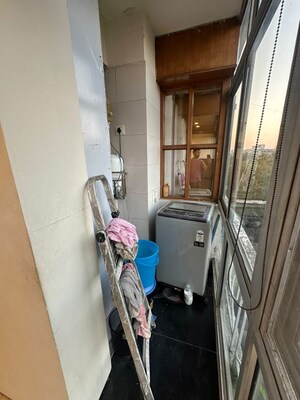 Balcony in 4 BHK Independent House at Dwarka – for Rent