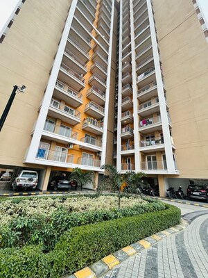 2 BHK Apartment – Exterior View View at Rishita Manhattan, Gomti Nagar - for Rent