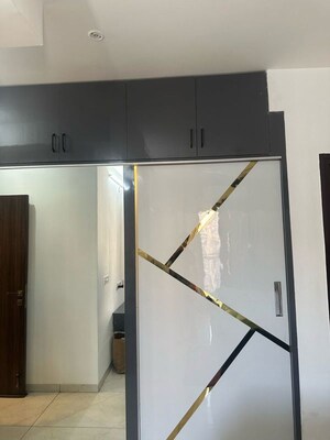 Furnished Amenities in 2 BHK Apartment at Rishita Manhattan, Gomti Nagar – for Rent