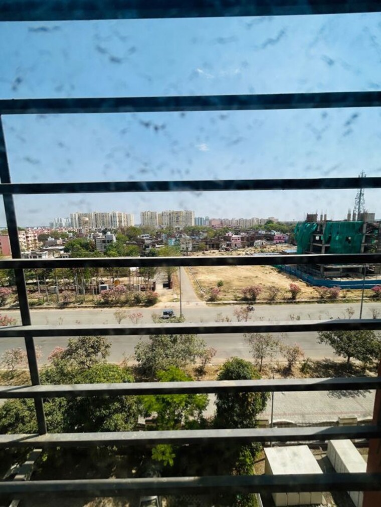 Balcony, upaevp-mandakini-enclave 2.5 Bedroom 1250 Sq.Ft. Apartment In Raebareli Road Lucknow 10714515