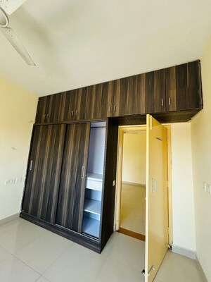 Furnished Amenities in 2.5 BHK Apartment at UPAEVP Mandakini Enclave, Raebareli Road – for Rent