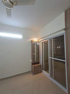 Room in 2 BHK Apartment at Pardos Okas Residency, Sushant Golf City – for Rent