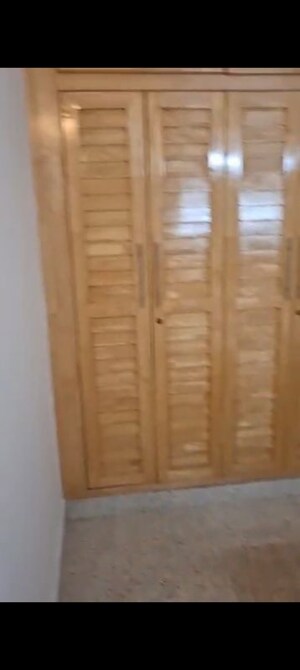 Furnished Amenities in 2 BHK Apartment at Marthas Place, Lavelle Road – for Rent