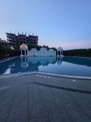 Swimming Pool in 3 BHK Apartment at Omaxe The Palace, Gomti Nagar – for Rent