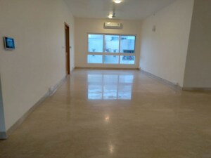 Room in 4 BHK Apartment at Frazer Apartments, Frazer Town – for Rent