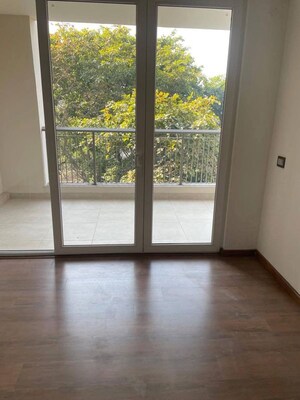 Room in 4 BHK Apartment at Conscient Heritage One, Sector 62 – for Sale