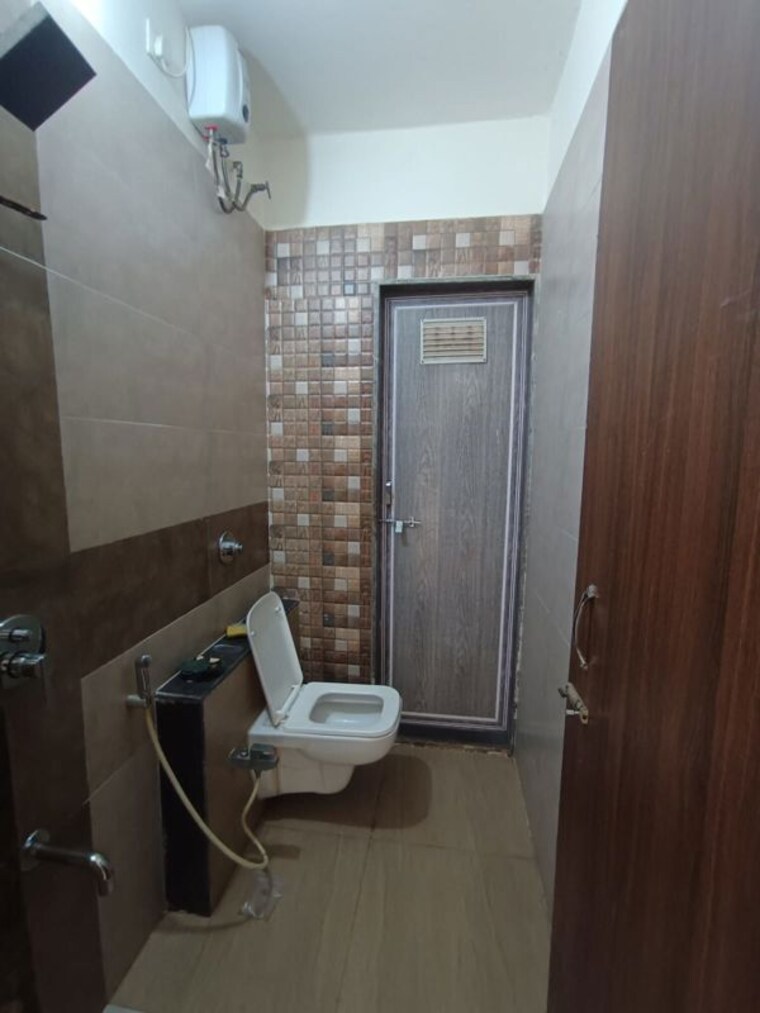 Bathroom, b-m-atlantis 3 Bedroom 2200 Sq.Ft. Apartment In Ghansoli Navi Mumbai 10714577