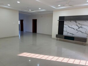 Room in 4 BHK Builder Floor at Kakatiya Hills, Jubilee Hills – for Rent