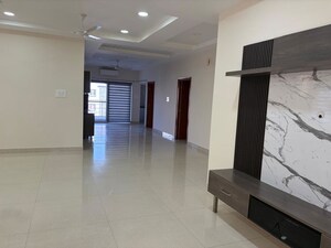 Room in 4 BHK Builder Floor at Kakatiya Hills, Jubilee Hills – for Rent