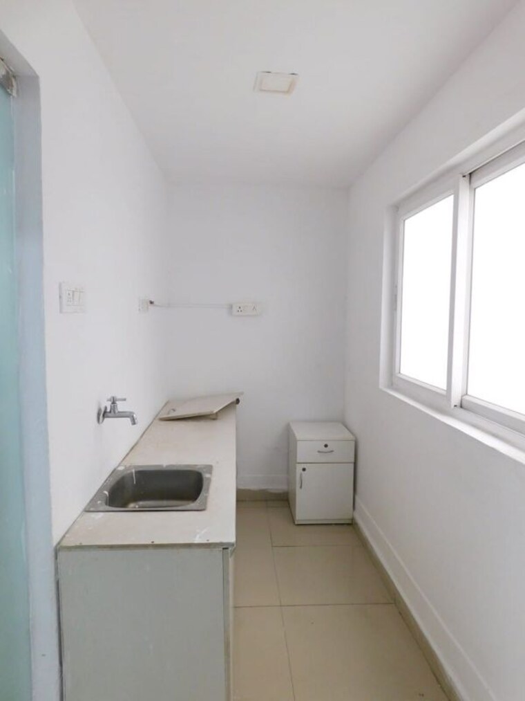 Bathroom, gachibowli Commercial Office Space 3000 Sq.Ft. In Gachibowli Hyderabad 10714640