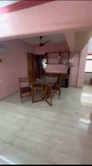 Team Area in 3 BHK Apartment at Andrea Apartment, Vile Parle East – for Rent