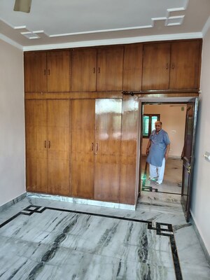 Furnished Amenities in 6 BHK Villa at Sector 56 – for Sale