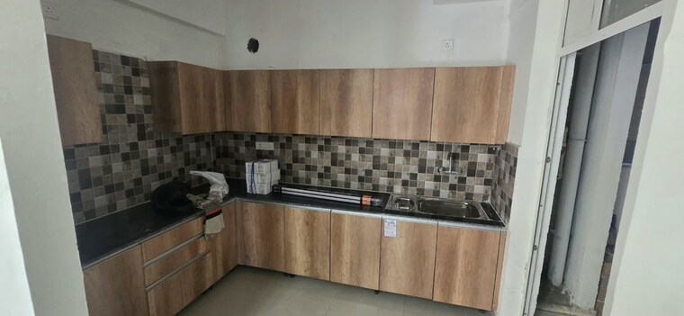 Kitchen, prateek-grand-city 3 Bedroom 1380 Sq.Ft. Apartment In Siddharth Vihar Ghaziabad 10714652