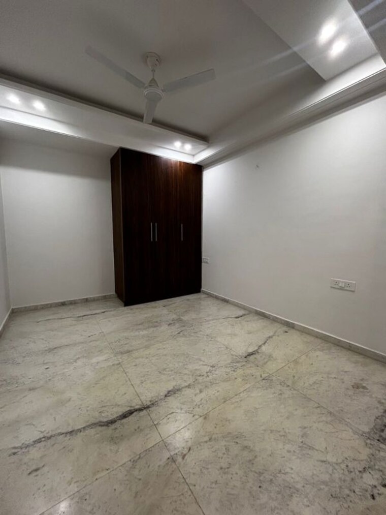 Room, chattarpur 3 Bedroom 1250 Sq.Ft. Apartment In Chattarpur Delhi 10714663
