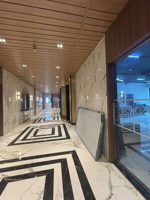Parking in 3.5 BHK Apartment at Supreme Pearl, Khar West – for Rent