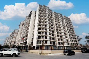 2 BHK Apartment For Sale in Kanha Greens, Modipuram