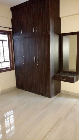Room in 3 BHK Apartment at Bharath Housing Society Layout – for Rent