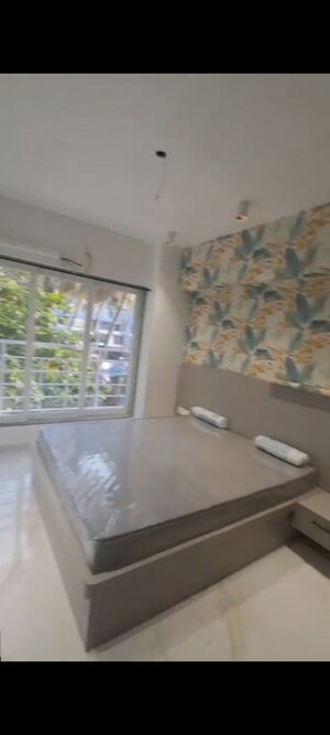 Living Room in 2 BHK Apartment at Anu Apartment Vile Parle, Vile Parle West – for Rent